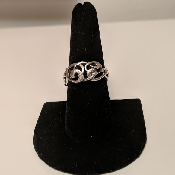 Silver Swirl Ring - Picture 1 of 4